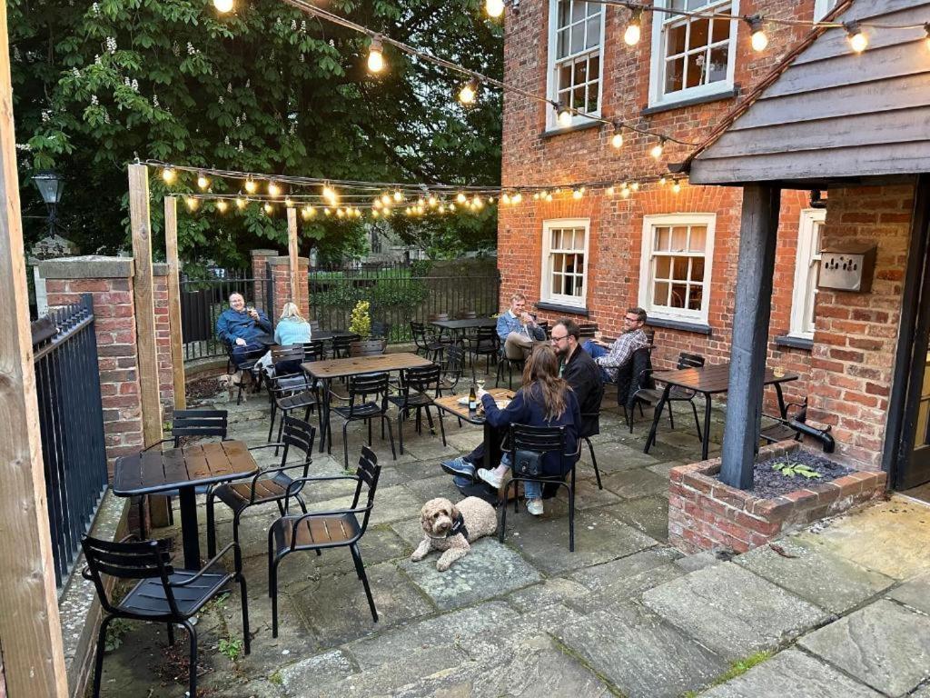 The Mitre Inn Knaresborough Exteriér fotografie