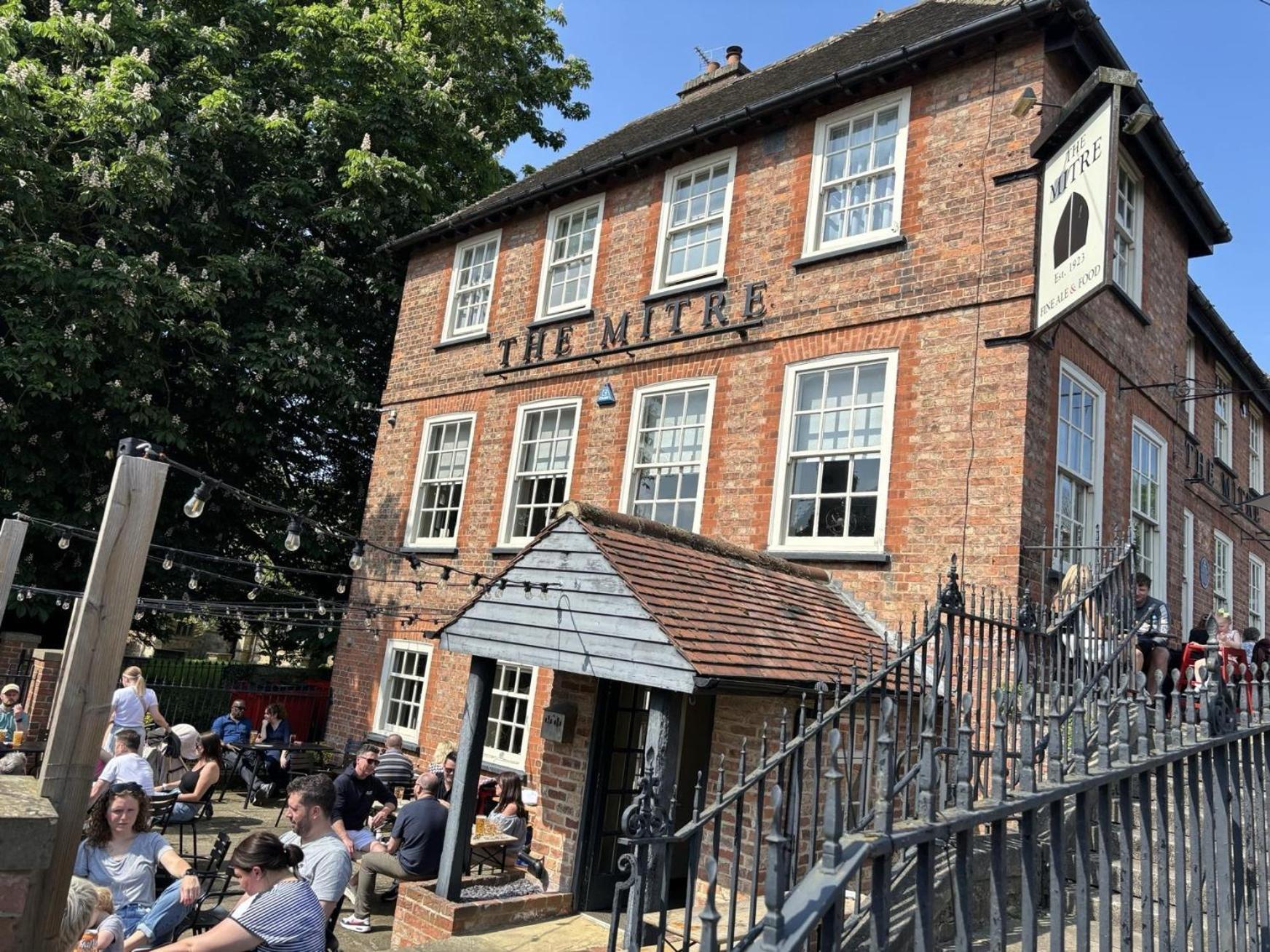 The Mitre Inn Knaresborough Exteriér fotografie